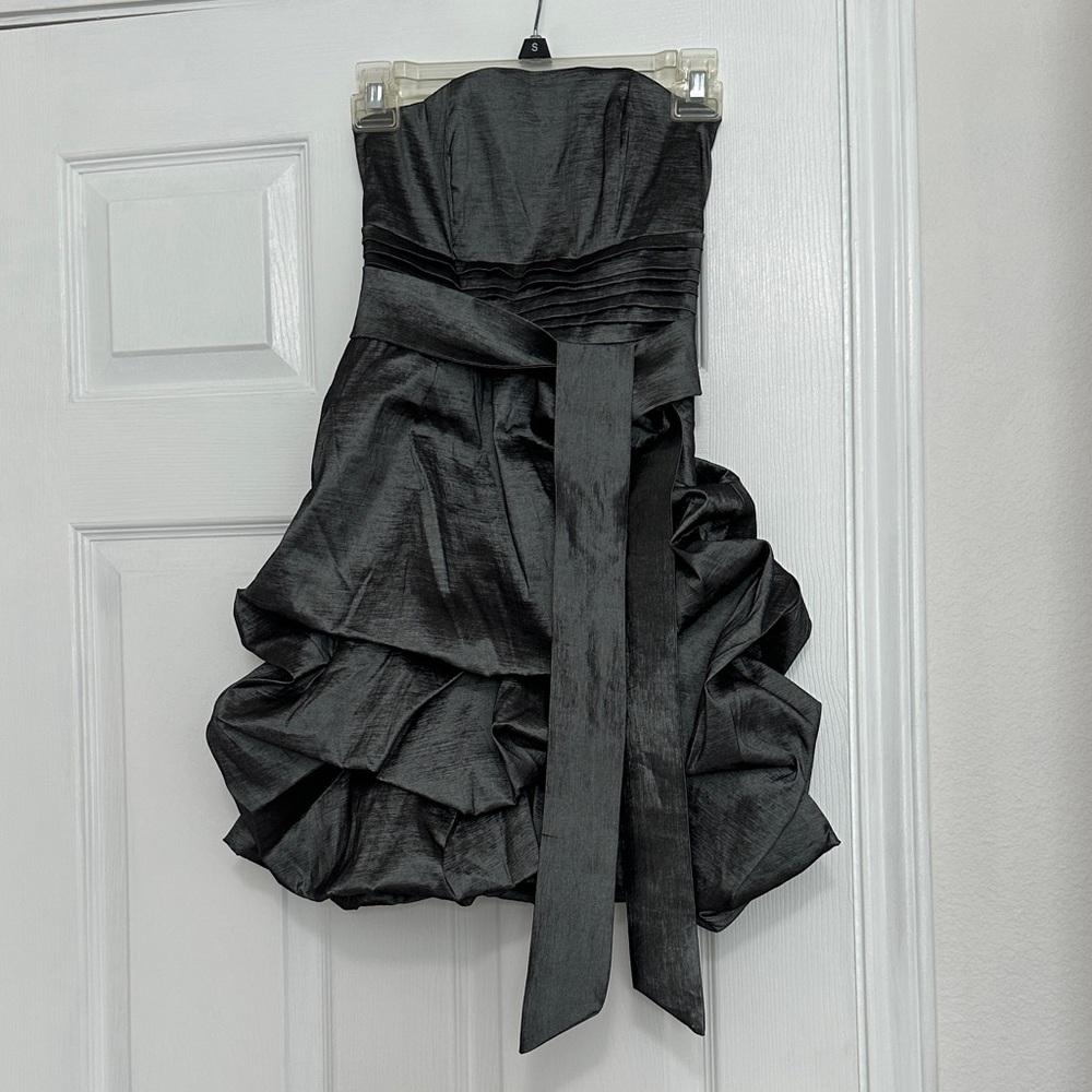 Elegant gray Strapless ruffle Dress
